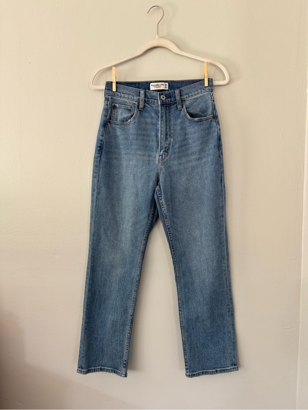 Abercrombie & Fitch Curve Love The Ankle Straight Ultra High Rise Jeans